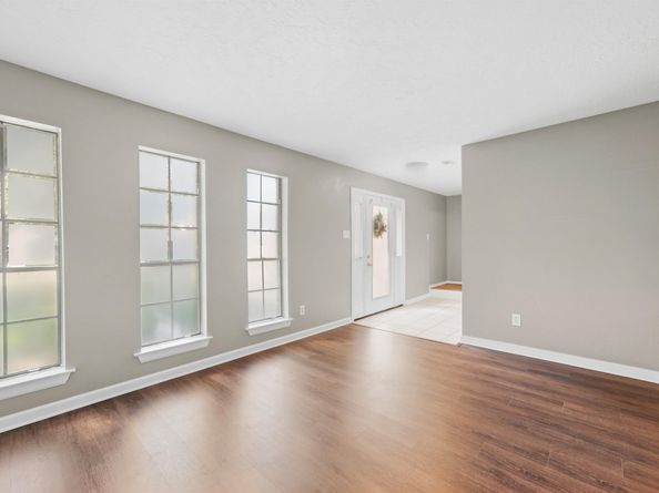 1926 Victoria Garden Drive, Richmond TX 77406