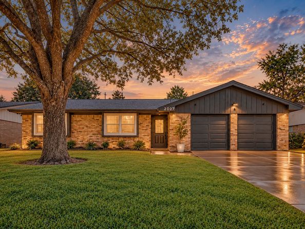 2007 Ganyard Drive, Houston TX 77043