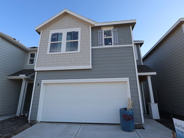 4504 Leon Meadow Lane, Houston TX 77048