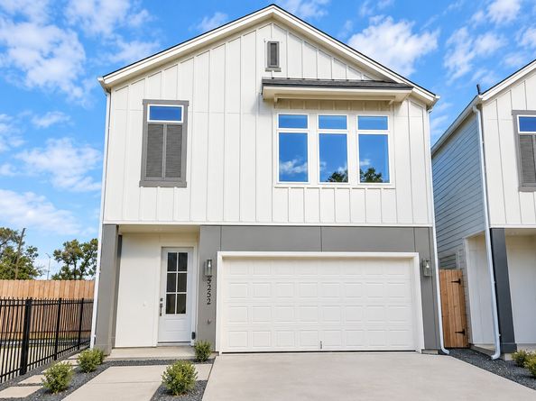5250 & 5252 Texas Street, Houston TX 77011