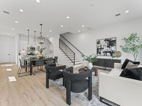 6421 Madrid Street, Houston TX 77021