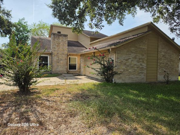 19027 Jodywood Drive, Humble TX 77346