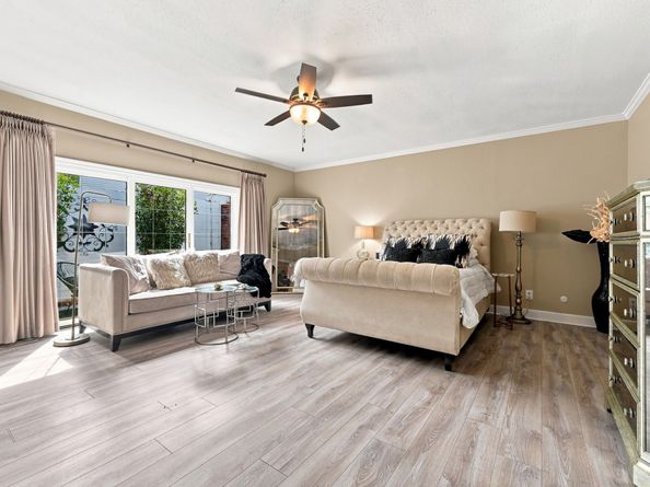 419 E Fair Harbor Lane, Houston TX 77079