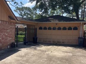 5727 Pebble Springs Drive, Houston TX 77066