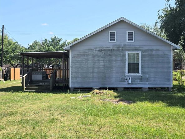 1110 Paul Quinn Street, Houston TX 77091