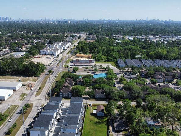 1110 Paul Quinn Street, Houston TX 77091