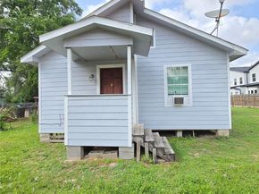 1110 Paul Quinn Street, Houston TX 77091