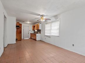 6201 Batterson Street, Houston TX 77026