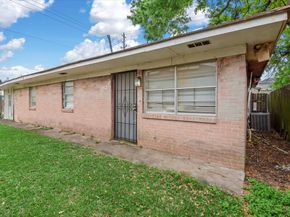 6201 Batterson Street, Houston TX 77026