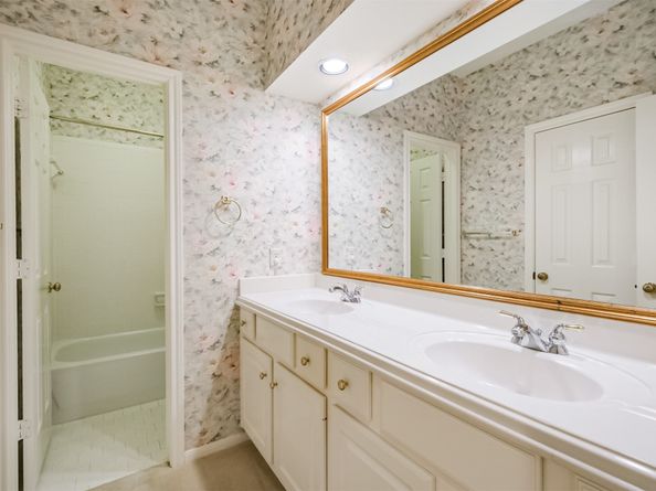 13727 Aspen Cove Drive, Houston TX 77077
