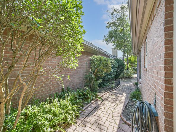 13727 Aspen Cove Drive, Houston TX 77077