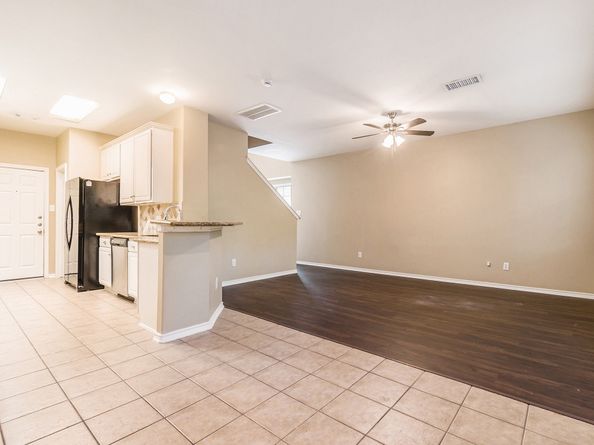 118 N Camellia Grove Circle, The Woodlands TX 77382