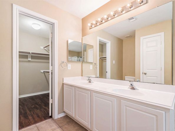 118 N Camellia Grove Circle, The Woodlands TX 77382