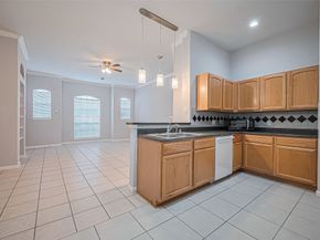 2710 Grants Lake Boulevard L8, Sugar Land TX 77479
