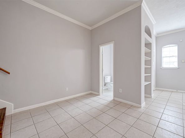 2710 Grants Lake Boulevard L8, Sugar Land TX 77479