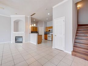 2710 Grants Lake Boulevard L8, Sugar Land TX 77479