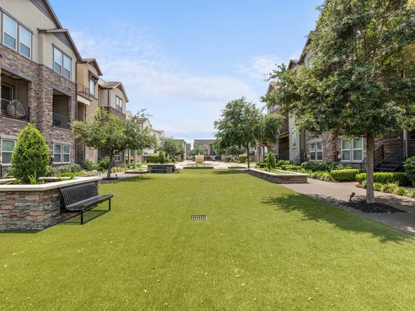2653 Fountain Key Boulevard, Houston TX 77008