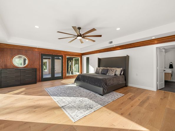 5747 Jackwood Street, Houston TX 77096