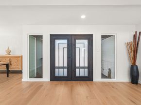 5747 Jackwood Street, Houston TX 77096