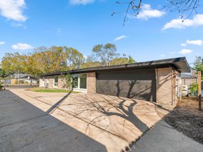 5747 Jackwood Street, Houston TX 77096
