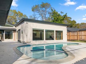 5747 Jackwood Street, Houston TX 77096