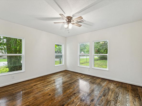701 Malone Street, Tomball TX 77375