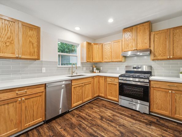 701 Malone Street, Tomball TX 77375