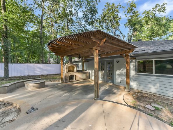 20 Tulip Hill Court, Spring TX 77380