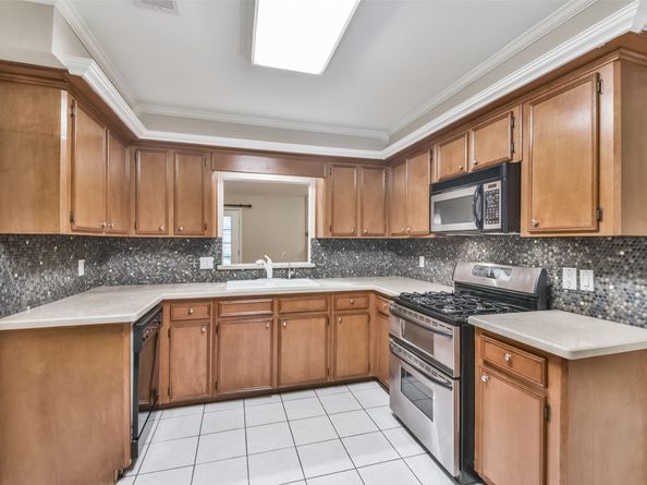 20 Tulip Hill Court, Spring TX 77380