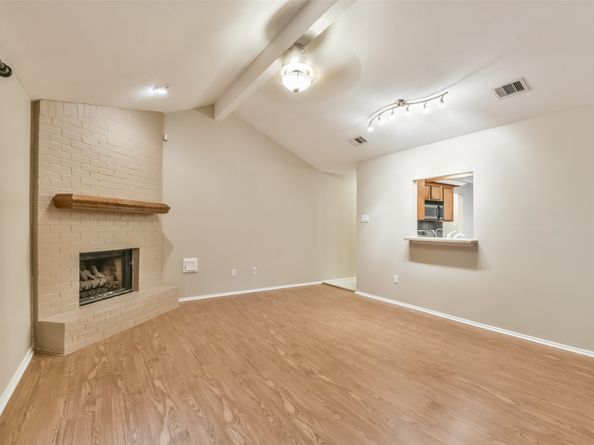 20 Tulip Hill Court, Spring TX 77380