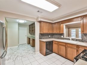 20 Tulip Hill Court, Spring TX 77380