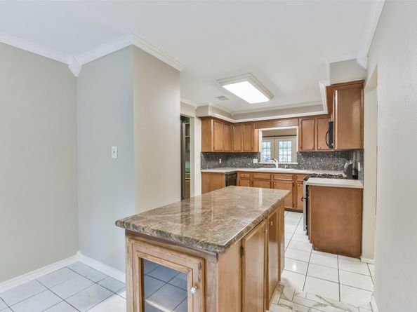20 Tulip Hill Court, Spring TX 77380