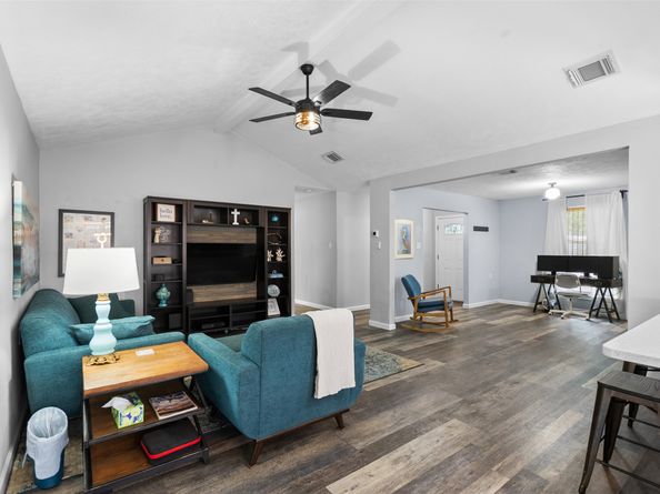10815 Sagewillow Lane, Houston TX 77089