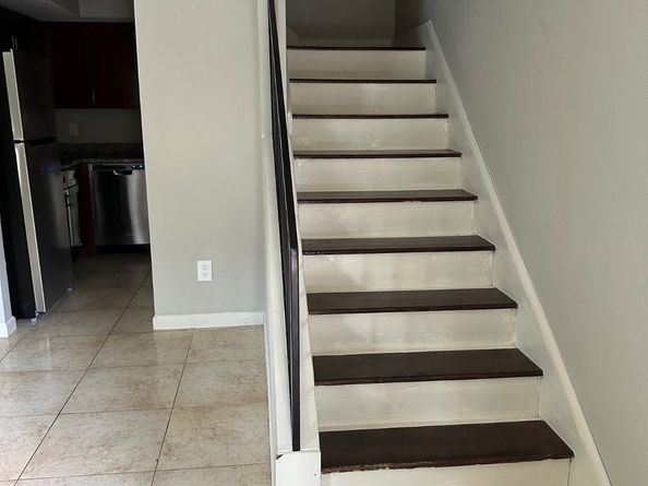 726 Memorial Mews Street 4, Houston TX 77079
