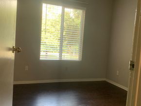 726 Memorial Mews Street 4, Houston TX 77079