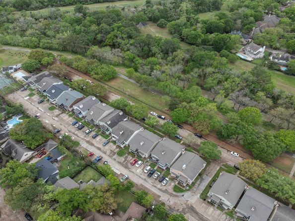 726 Memorial Mews Street 4, Houston TX 77079