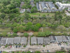 726 Memorial Mews Street 4, Houston TX 77079