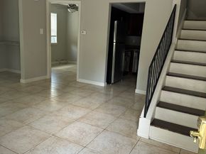 726 Memorial Mews Street 4, Houston TX 77079