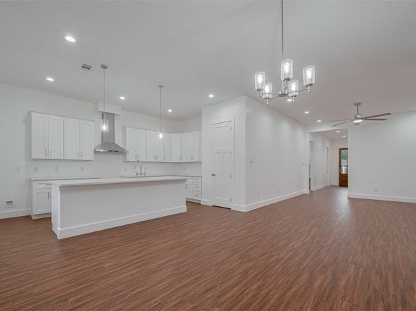 515 Briarcliff Drive, Houston TX 77076