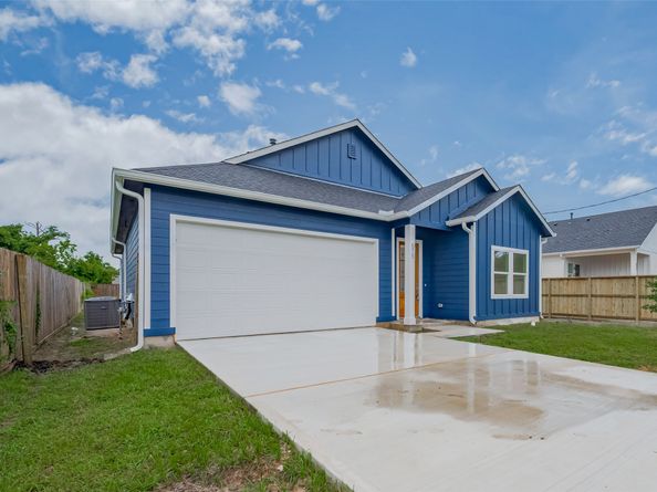 515 Briarcliff Drive, Houston TX 77076