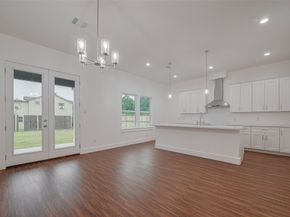 515 Briarcliff Drive, Houston TX 77076