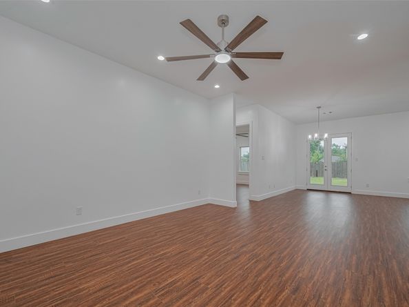 515 Briarcliff Drive, Houston TX 77076