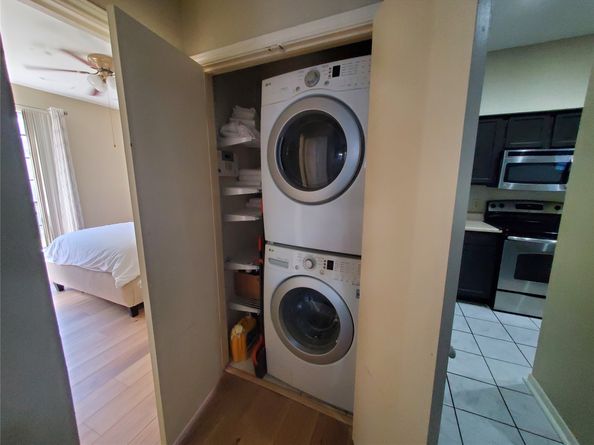 8055 Cambridge Street 19, Houston TX 77054