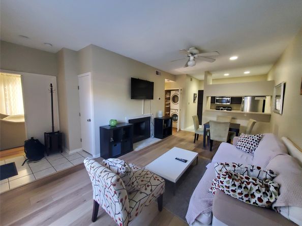 8055 Cambridge Street 19, Houston TX 77054