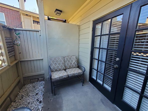 8055 Cambridge Street 19, Houston TX 77054