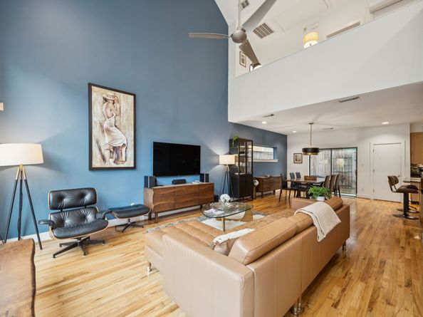 4425 Eigel Street, Houston TX 77007