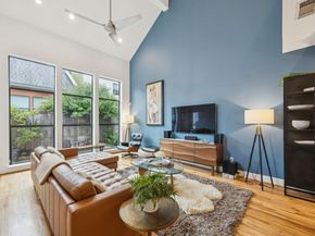 4425 Eigel Street, Houston TX 77007