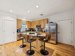 4425 Eigel Street, Houston TX 77007