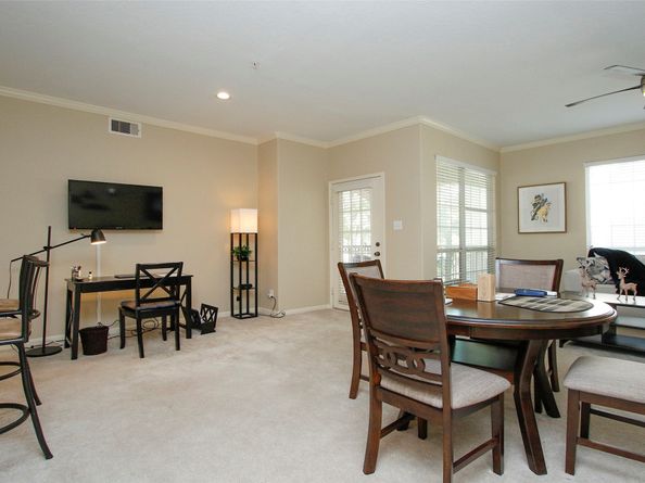 6607 Lake Woodlands Drive 223, The Woodlands TX 77382