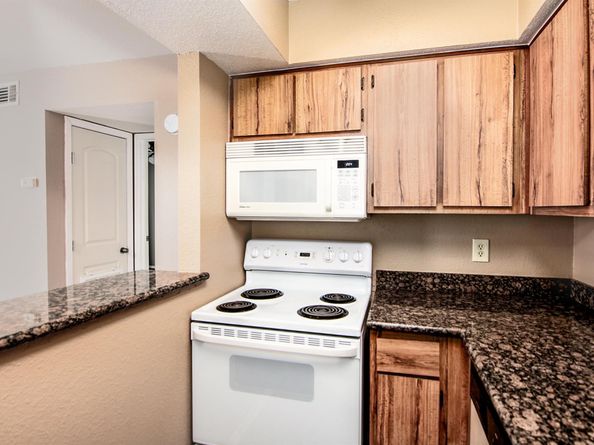 18511 Egret Bay Boulevard 606, Webster TX 77058
